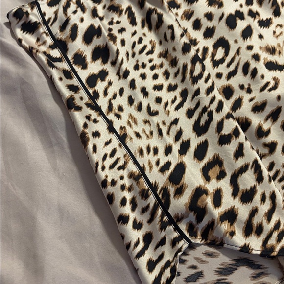 Victoria’s Secret leopard sleep tank top EUC size M - Picture 6 of 8